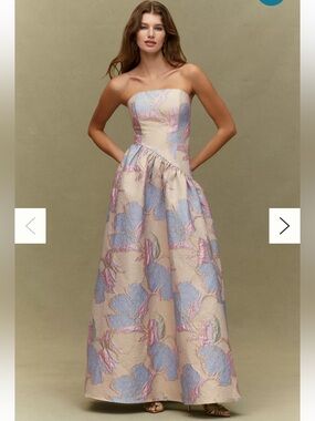 Elliatt | Marlene Asymmetric Strapless Blue Maxi Dress 🩵